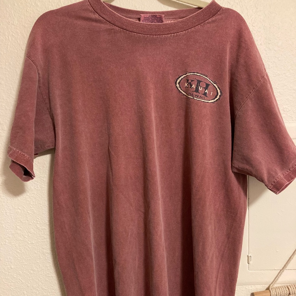 Vintage 90’s- early 2000’s tourist Hawaii t-shirt! grunge look. Medium-Large.